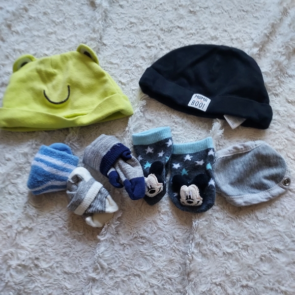 Bundle (25 pc) 6-9mo Multicolor Baby Boy Cool Weather Clothing Lot - Picture 10 of 10